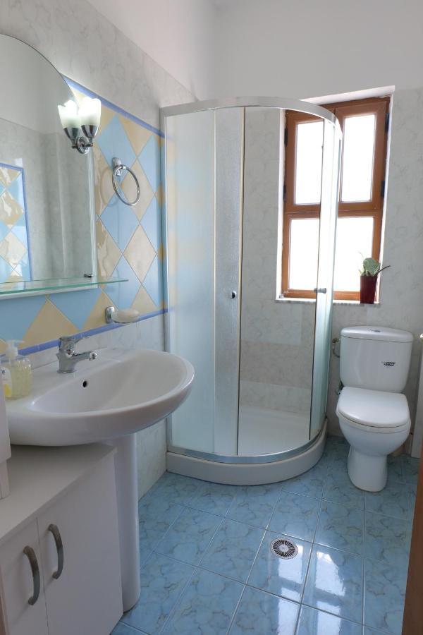 Eden Hotel Sarande Ngoại thất bức ảnh